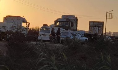 بالأسماء.. إصابة 7 عمال بمصنع اسمنت إثر انقلاب ميكروباص في قنا