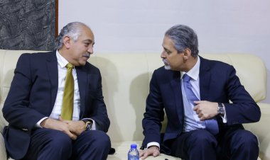 السفير المصري بالسودان يؤازر الأهلي أمام الهلال السوداني