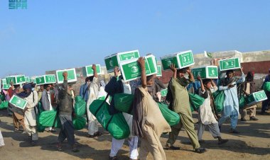 «سلمان للإغاثة» يوزع 1.074 حقيبة إيوائية بإقليم السند في باكستان