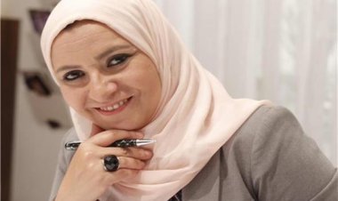 تأجيل محاكمة هبة قطب بتهمة إهانة الرجل المصري