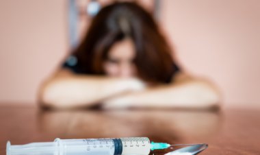 مأساه في شقة أوسيم.. فتاة تتخلص من حياتها بجرعة مخدرات