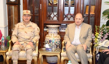 محافظ أسيوط يستعرض ملخص الفكرة الاستراتيجية التعبوية لتدريب «صقر 112»