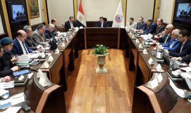 وزير الصحة يوجه بزيادة أعداد الفرق الطبية بجميع المنشآت الصحية