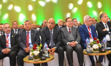 وزير قطاع الأعمال: إنتاج مصر من الأسمدة يبلغ نحو 19 مليون طن سنوياً