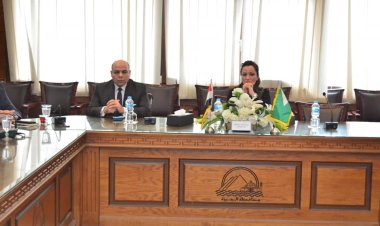 نائب محافظ الجيزة تبحث إقامة أول مجمع لخدمات مصر