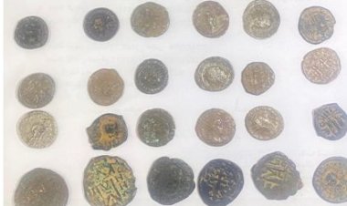 ضبط أجنبى أثناء محاولته تهريب عملات آثرية بمطار الغردقة