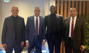 اتحاد الكرة يبحث خطة تطوير الكرة المصرية مع مندوب الفيفا
