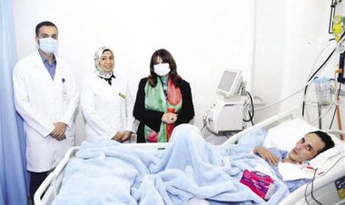 وزيرة الهجرة تتابع حالة الشاب المصري العائد من موزمبيق