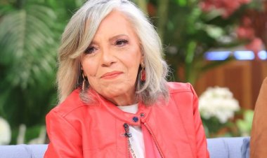 ردًا على انتقادات صورها الجريئة.. عارفة عبد الرسول: «اللي بيديني مصروف يقطعه»