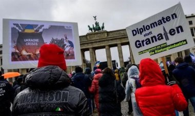 ألمانيا تتظاهر ضد الحرب في أوكرانيا