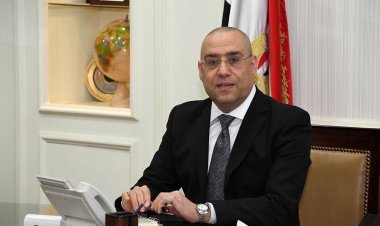 وزير الإسكان يتابع تنفيذ مشروع تطوير وإحياء حديقة الأزبكية