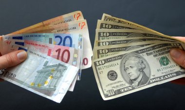 «الجنيه المصري الأكثر تأثرًا».. تعرف على العملات المتراجعة خلال الحرب الروسية الأوكرانية (تفاعلي)