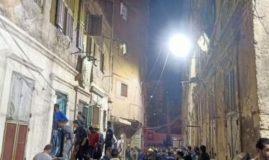 مصرع طفل تحت أنقاض عقار الإسكندرية المنهار