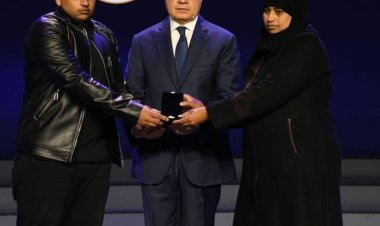 شاهد| وزير الداخلية يكرم عدد من أسر الشهداء والمصابين والمتميزين من رجال الشرطة