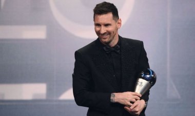 أول تعليق من ميسي بعد الفوز بجائزة أفضل لاعب في العالم 2022