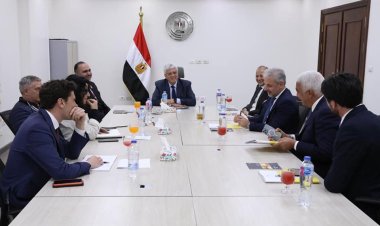 وزير التعليم العالي يلتقي وفدًا إيطاليًا لتعزيز التعاون العلمي والتكنولوجي بين البلدين