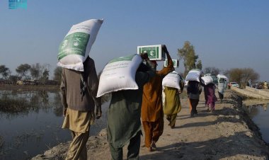 «سلمان للإغاثة» يُوزّع 1650 سلة غذائية في عدة مناطق بإقليم السند في باكستان