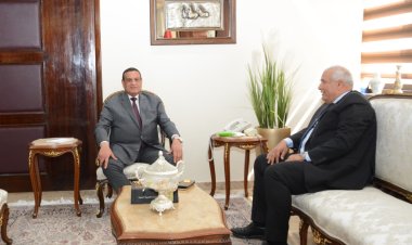 آمنة والزملوط يبحثان الموقف التنفيذي للمشروعات التنموية والخدمية والاستغلال الأمثل للفرص الاستثمارية