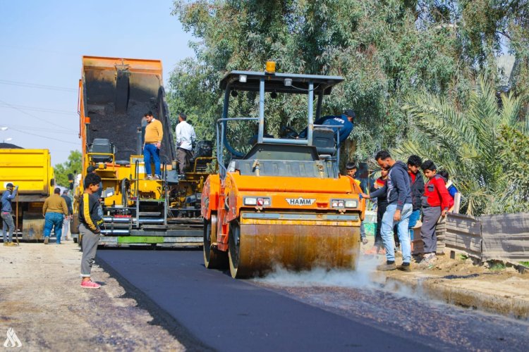 محافظ بغداد يعلن المباشرة بتبليط الشوارع الرئيسية في ناحية النهروان