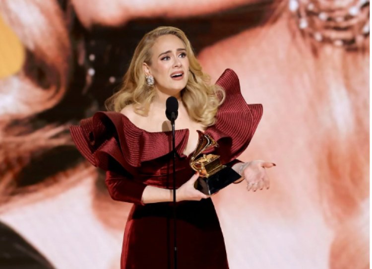 «adele» تفوز بجائزة أفضل أداء بـ Grammy 2023