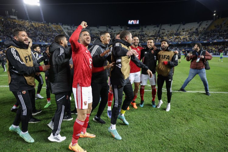 تعرف على حكم مباراة الأهلي وريال مدريد