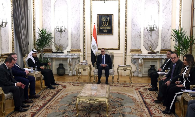 رئيس الوزراء يتابع مشروع العلمين للتكرير والبتروكيماويات