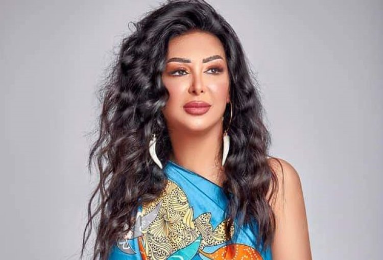 شاهيناز تقدم برنامج جديد «بنت أصول»