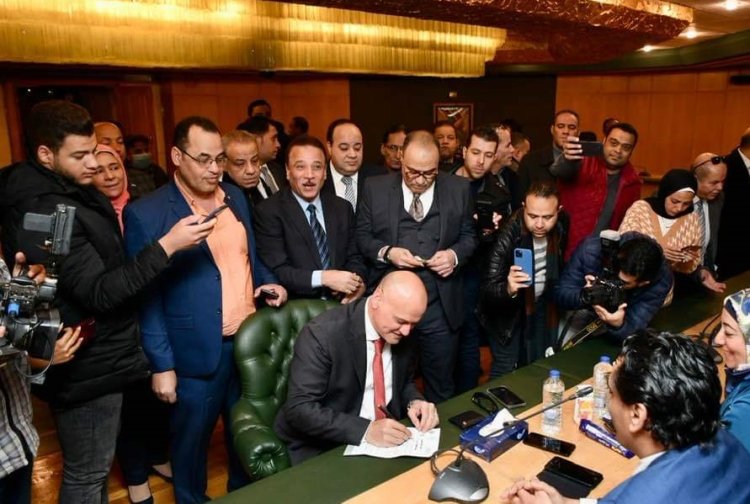 خالد ميري يتقدم بأوراق ترشحه لمنصب نقيب الصحفيين