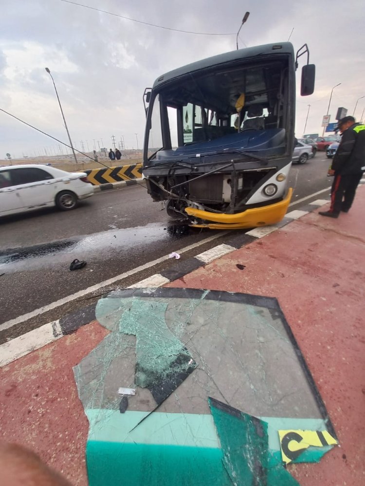 إصابة سائق في حادث كوبري الشروق 1 بالقاهرة الجديدة