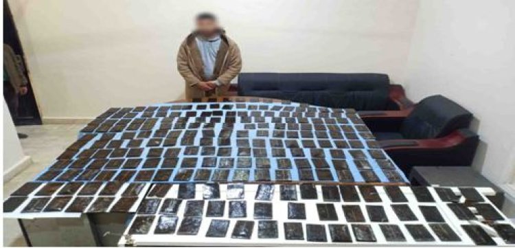 العثور على 23 كيلو حشيش ثمنها 3 مليون جنيه داخل تاكسى بالشيخ زويد