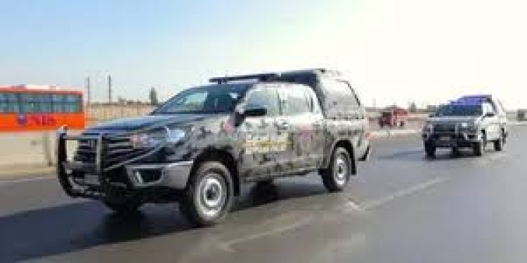 سقوط تاجر مخدرات بحوزته هيروين و3 قطع سلاح بالخليفة