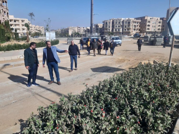 رئيس جهاز مدينة الشروق يتفقد أعمال التطوير ورفع كفاءة الطرق