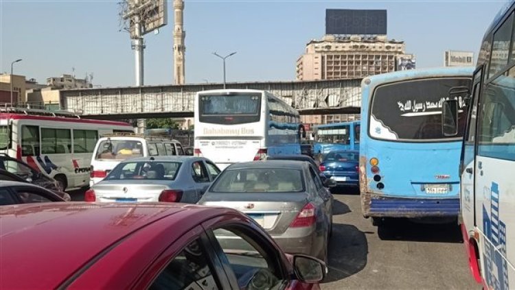 «النشرة المرورية».. كثافات مرورية بشوارع القاهرة والجيزة اليوم السبت