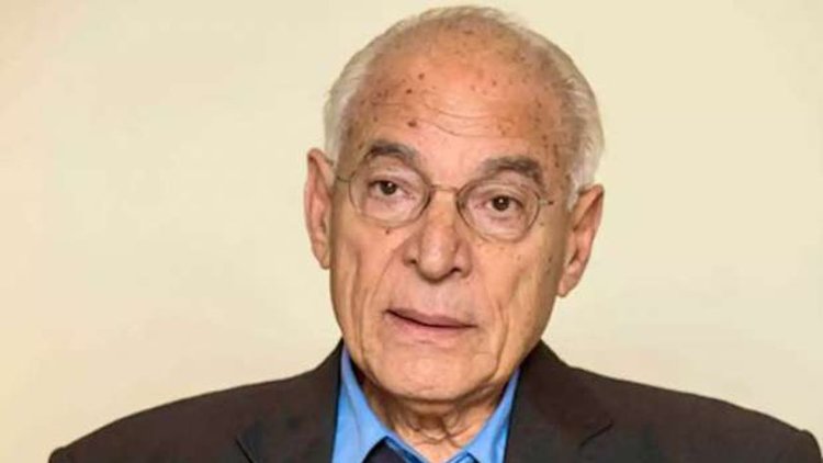 فاروق الباز: مصر بعيدة كل البعد عن حزام الزلازل