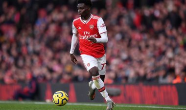 ساكا يقود هجوم آرسنال أمام إيفرتون في البريميرليج