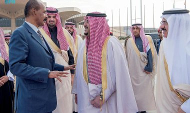 رئيس دولة إريتريا يغادر الرياض