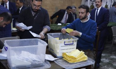 بدء فرز الأصوات بانتخابات نقابة المهن التمثيلية (صور)