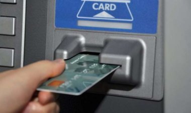 ممرضة بدمياط تتفاجئ بـ 2 مليون جنيه في حسابها البنكي وتعيدها لجهة عملها