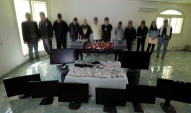 شاهد  لحظة القبض على المتورطين فى شبكة منصة «الهوج بول»