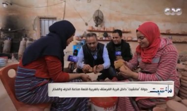 جابر القرموطي يبدع في صناعة الفخار والخزف في ورش قرية الفرستق بالغربية