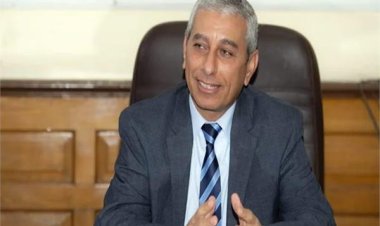 بحث تطبيق زيادة الحد الأدنى للأجور على العاملين بالشهر العقاري 