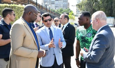 وزير الشباب والرياضة يلتقي نظيره النيجيري لبحث سبل التعاون المشترك بين الجانبين