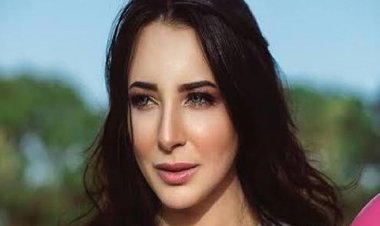 «قابلني في الفرح وقالي أنتِ معانا».. ساندي تكشف تفاصيل انضمامها لفيلم تامر حسني