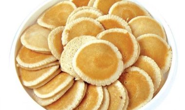 مع اقتراب شهر رمضان..  طريقة عمل عجينة القطايف