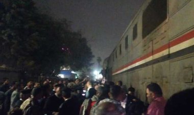 السكة الحديد: ضحايا حادث قطار قليوب كانوا خارج عربات القطار