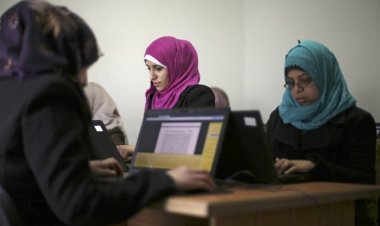 التعاون الإسلامي  بالسعودية تؤكد ضرورة دعم إنجازات المرأة بمجالات التكنولوجيا