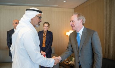 خالد بن محمد بن زايد يلتقي رئيس شركة مايكروسوفت