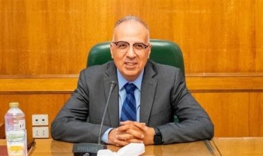 وزير الري يتابع إجراءات الاستلام النهائي لمحطة شادر عزام في بورسعيد