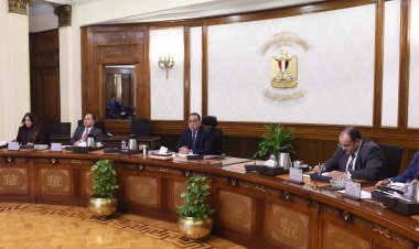 رئيس الوزر اء: دعم القطاع الصناعي يحظى بأولوية متقدمة على أجندة الحكومة