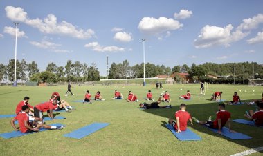 استعدادا للقاء صن داونز.. تفاصيل المران الأول للأهلي في جنوب إفريقيا